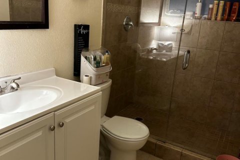 Casa en venta en Tamarac, Florida, 2 dormitorios, 151.34 m2 № 2176580 - foto 16