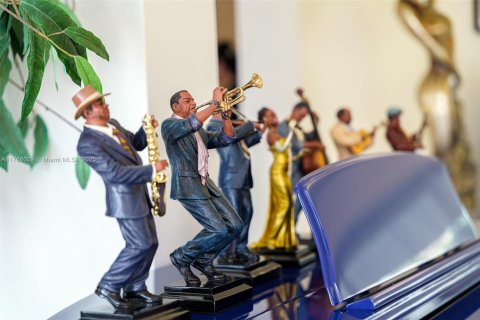 Casa en venta en Golden Beach, Florida, 3 dormitorios, 384.99 m2 № 2016244 - foto 27