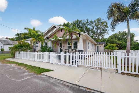 Villa ou maison à louer à Tampa, Floride: 3 chambres, 162.3 m2 № 1910140 - photo 28