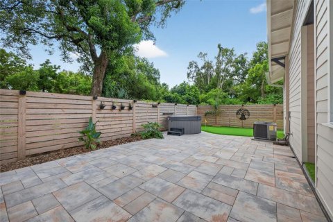 Villa ou maison à louer à Tampa, Floride: 3 chambres, 162.3 m2 № 1910140 - photo 25