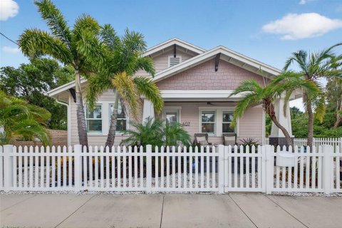 Villa ou maison à louer à Tampa, Floride: 3 chambres, 162.3 m2 № 1910140 - photo 6