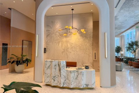 Condo in Miami, Florida, 1 bedroom  № 2087130 - photo 3