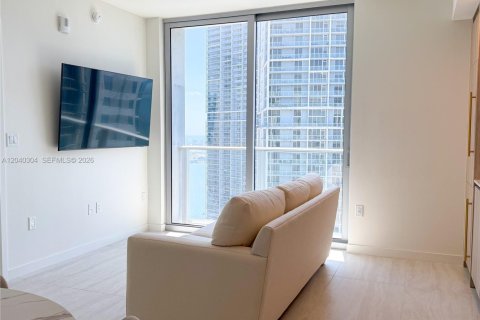 Condo in Miami, Florida, 1 bedroom  № 2087130 - photo 8
