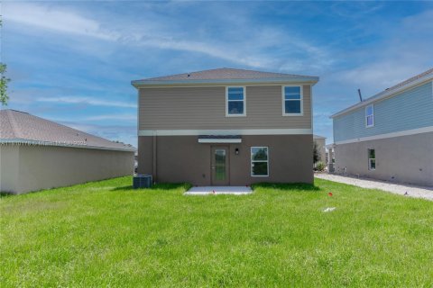 House in Winter Haven, Florida 5 bedrooms, 205.78 sq.m. № 1770577 - photo 13