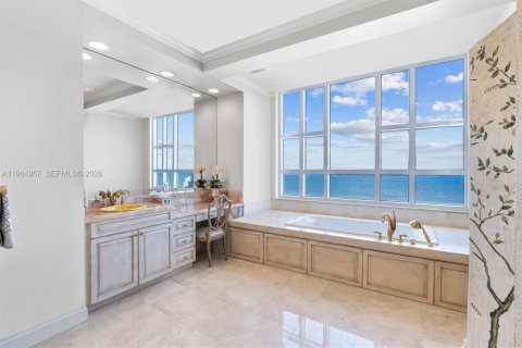 Copropriété à vendre à Fort Lauderdale, Floride: 3 chambres, 375.6 m2 № 2029092 - photo 15