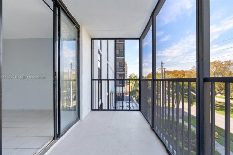 Купить виллу или дом в Норт-Майами, Флорида 2 спальни, 92.53м2, № 2052146 - фото 8