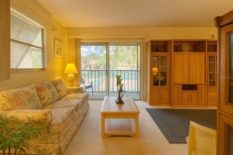 Condominio en venta en Deltona, Florida, 2 dormitorios, 83.33 m2 № 1902698 - foto 5
