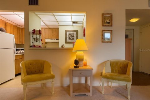 Condominio en venta en Deltona, Florida, 2 dormitorios, 83.33 m2 № 1902698 - foto 4