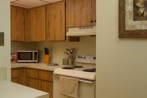 Condominio en venta en Deltona, Florida, 2 dormitorios, 83.33 m2 № 1902698 - foto 9