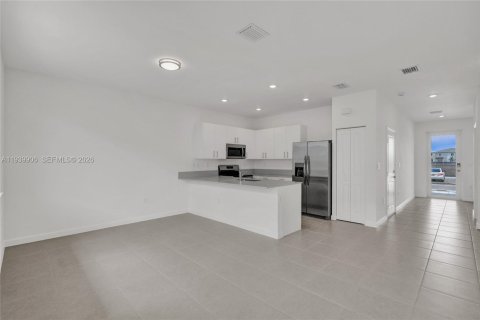 Touwnhouse à louer à Homestead, Floride: 3 chambres, 148.64 m2 № 1997226 - photo 14