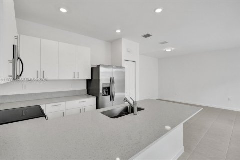 Touwnhouse à louer à Homestead, Floride: 3 chambres, 148.64 m2 № 1997226 - photo 16