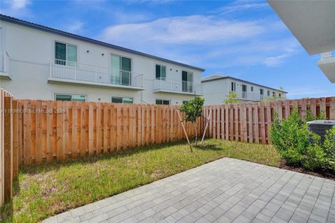 Touwnhouse à louer à Homestead, Floride: 3 chambres, 148.64 m2 № 1997226 - photo 20