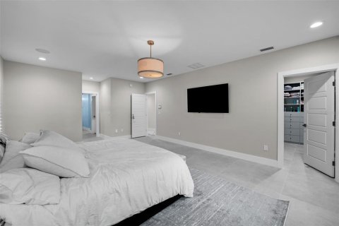 House in Tampa, Florida 5 bedrooms, 522.2 sq.m. № 1634297 - photo 16