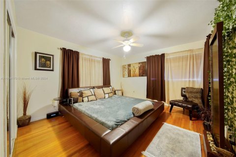 Снять в аренду виллу или дом в Серфсайд, Флорида 3 спальни, 150.22м2, № 1958572 - фото 13