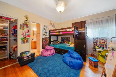 Снять в аренду виллу или дом в Серфсайд, Флорида 3 спальни, 150.22м2, № 1958572 - фото 19