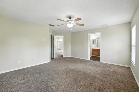 House in Deltona, Florida 3 bedrooms, 171.87 sq.m. № 1841556 - photo 8