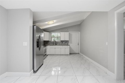 Casa en venta en Orlando, Florida, 2 dormitorios, 107.02 m2 № 2126431 - foto 6