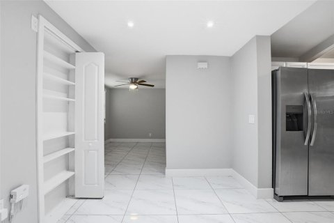 Casa en venta en Orlando, Florida, 2 dormitorios, 107.02 m2 № 2126431 - foto 10
