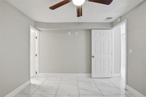 Casa en venta en Orlando, Florida, 2 dormitorios, 107.02 m2 № 2126431 - foto 13
