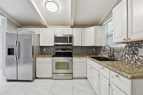 Casa en venta en Orlando, Florida, 2 dormitorios, 107.02 m2 № 2126431 - foto 8