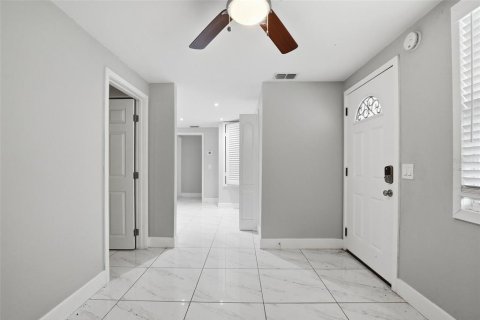 Casa en venta en Orlando, Florida, 2 dormitorios, 107.02 m2 № 2126431 - foto 5