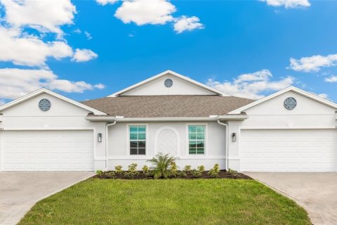 House in Punta Gorda, Florida 2 bedrooms, 139.63 sq.m. № 1902130 - photo 1