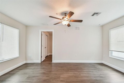 Apartamento en alquiler en Tarpon Springs, Florida, 3 dormitorios, 83.61 m2 № 1885448 - foto 9