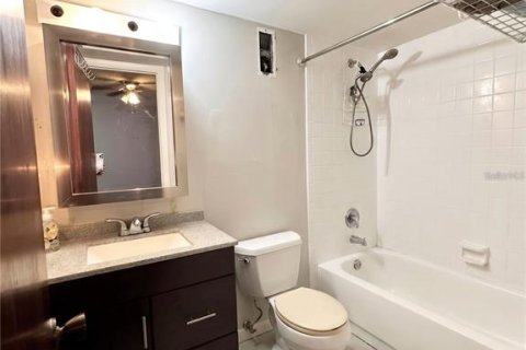 Condo in Altamonte Springs, Florida, 3 bedrooms  № 2111398 - photo 5