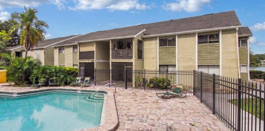 Condo in Altamonte Springs, Florida, 3 bedrooms  № 2111398