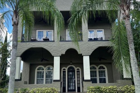 Villa ou maison à vendre à Orlando, Floride: 4 chambres, 232.16 m2 № 1902027 - photo 1