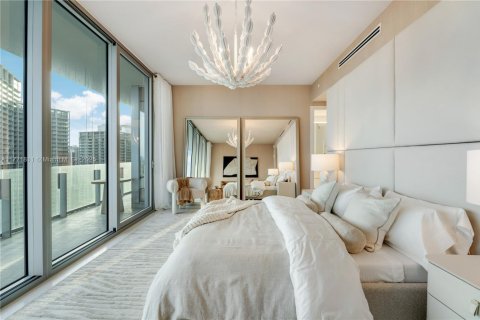 Condo in Miami, Florida, 5 bedrooms  № 1702342 - photo 18