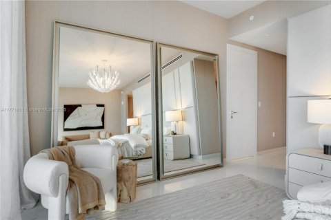 Condo in Miami, Florida, 5 bedrooms  № 1702342 - photo 19