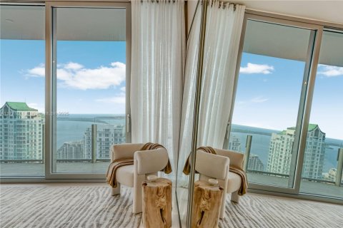 Condo in Miami, Florida, 5 bedrooms  № 1702342 - photo 21