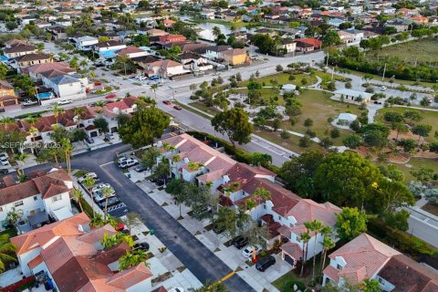 Купить таунхаус в Майами, Флорида 3 спальни, 127.09м2, № 1983843 - фото 6