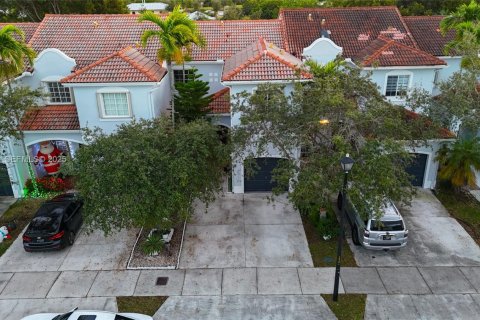 Купить таунхаус в Майами, Флорида 3 спальни, 127.09м2, № 1983843 - фото 3