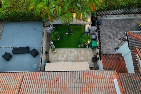 Купить таунхаус в Майами, Флорида 3 спальни, 127.09м2, № 1983843 - фото 5