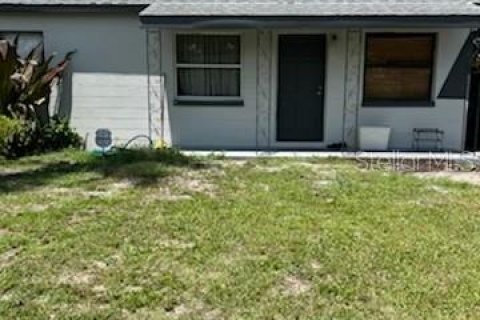 House in Tampa, Florida 3 bedrooms, 111.48 sq.m. № 1835026 - photo 1