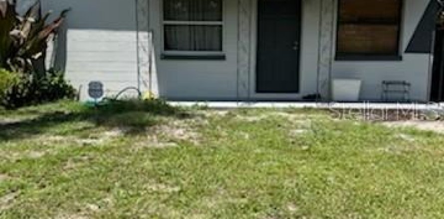 House in Tampa, Florida 3 bedrooms, 111.48 sq.m. № 1835026