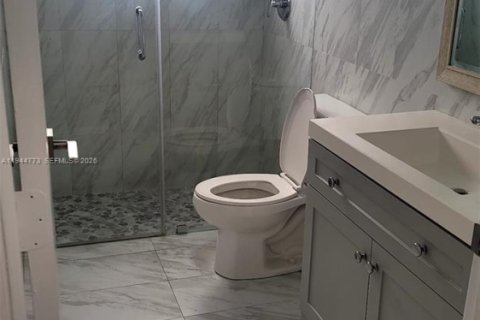 Casa en alquiler en Miami, Florida, 2 dormitorios, 106.84 m2 № 2001383 - foto 7