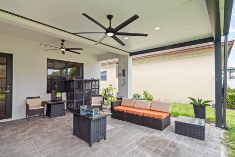 House in Miramar, Florida 3 bedrooms, 190.17 sq.m. № 1685037 - photo 22