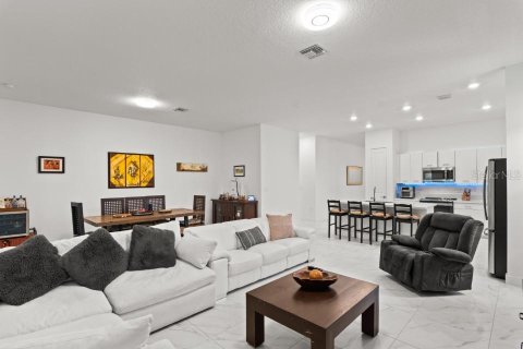House in Miramar, Florida 3 bedrooms, 190.17 sq.m. № 1685037 - photo 20