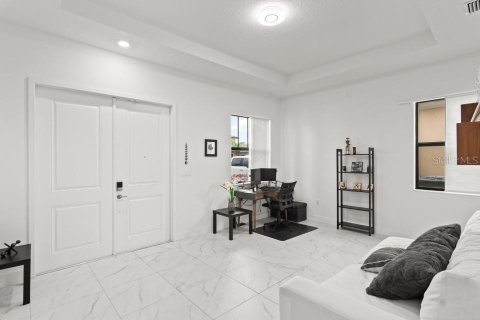 House in Miramar, Florida 3 bedrooms, 190.17 sq.m. № 1685037 - photo 7