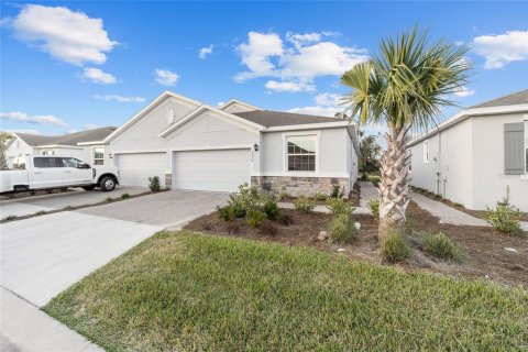 House in Ocala, Florida 2 bedrooms, 145.95 sq.m. № 1914337 - photo 1