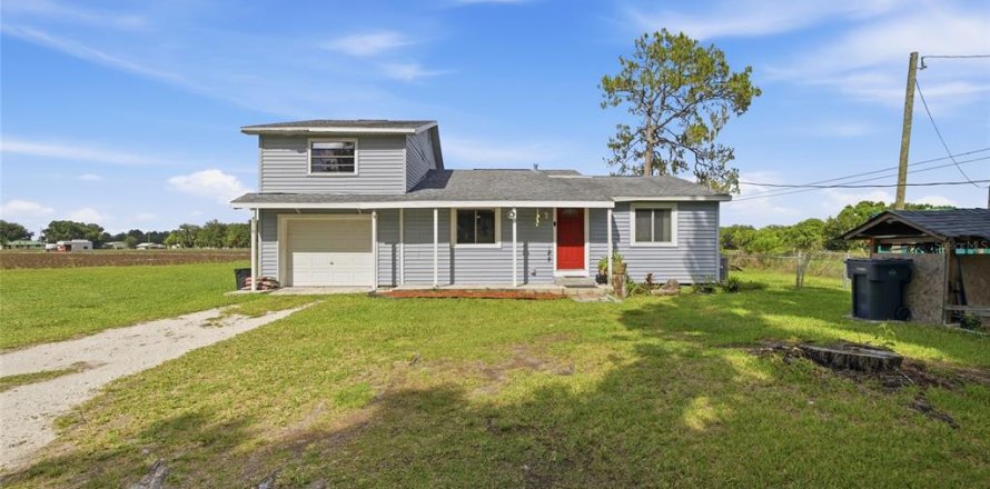 Villa ou maison à Plant City, Floride 3 chambres, 147.16 m2 № 2147648