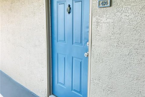 Condominio en alquiler en Orlando, Florida, 2 dormitorios, 94.85 m2 № 2096924 - foto 2