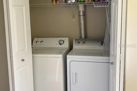 Condominio en alquiler en Orlando, Florida, 2 dormitorios, 94.85 m2 № 2096924 - foto 9