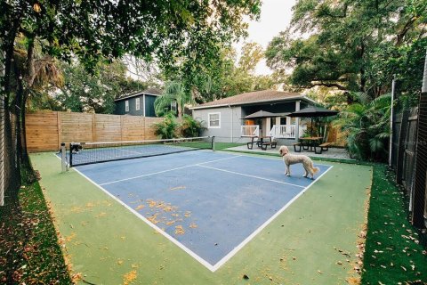 Villa ou maison à louer à Tampa, Floride: 4 chambres, 148.55 m2 № 2404932 - photo 5