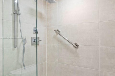 Copropriété à vendre à Miami Beach, Floride: 2 chambres, 120.87 m2 № 1924612 - photo 8