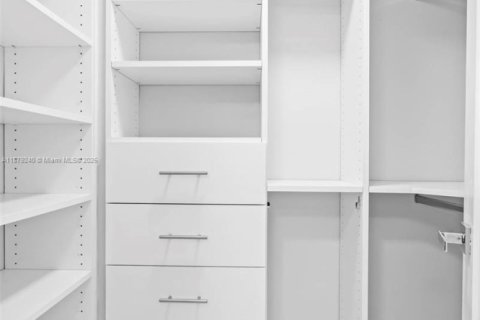 Copropriété à vendre à Miami Beach, Floride: 2 chambres, 120.87 m2 № 1924612 - photo 12