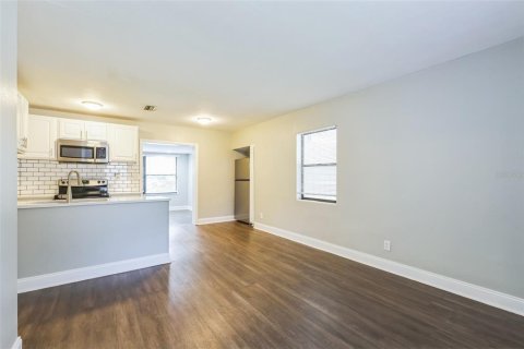 House in Jacksonville, Florida 3 bedrooms, 100.15 sq.m. № 1873728 - photo 7